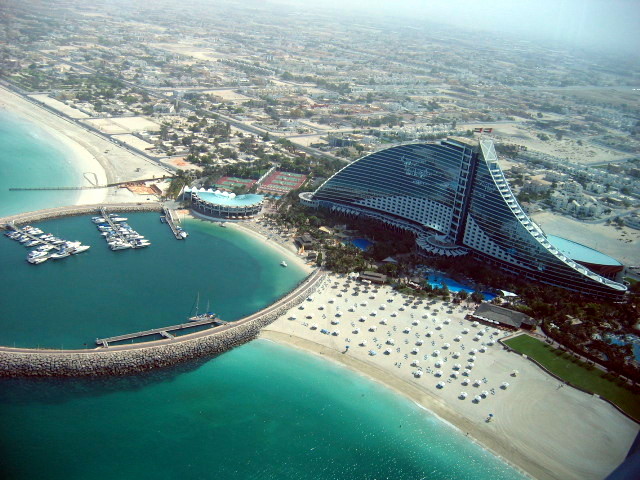 Jumaira Beach Hotel in Dubai