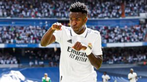 فينيسيوس جونيور بين مدريد والرياض.. هل يطرق أبواب الهلال قريبًا؟ فينيسيوس جونيور