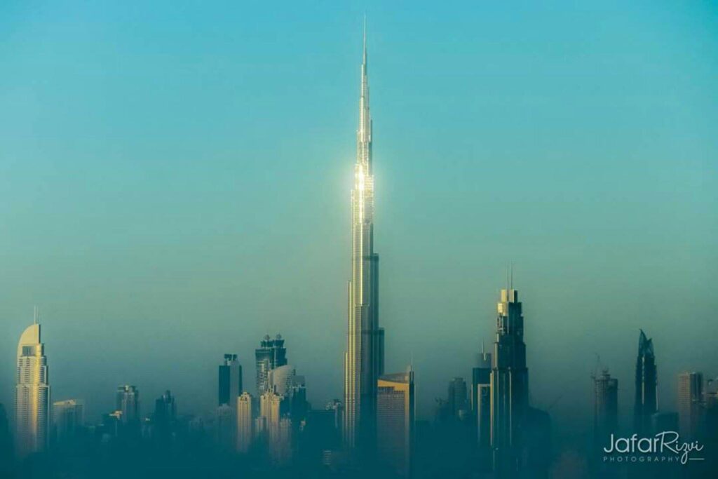 قمة البرج في برج خليفة