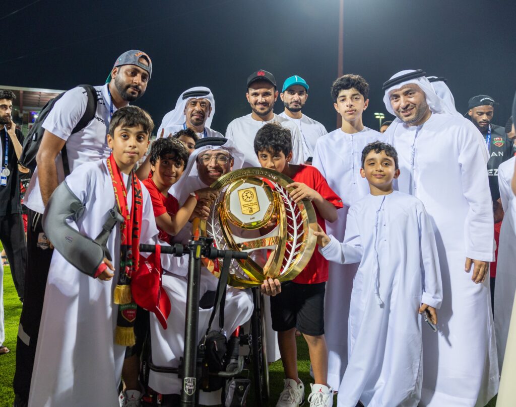 شباب الأهلي بطل الدوري الإماراتي