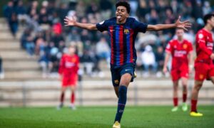 عرض تاريخي من الهلال السعودي لضم لامين يامال.. وبرشلونة يرد بحسم لامين يامال لاعب برشلونة