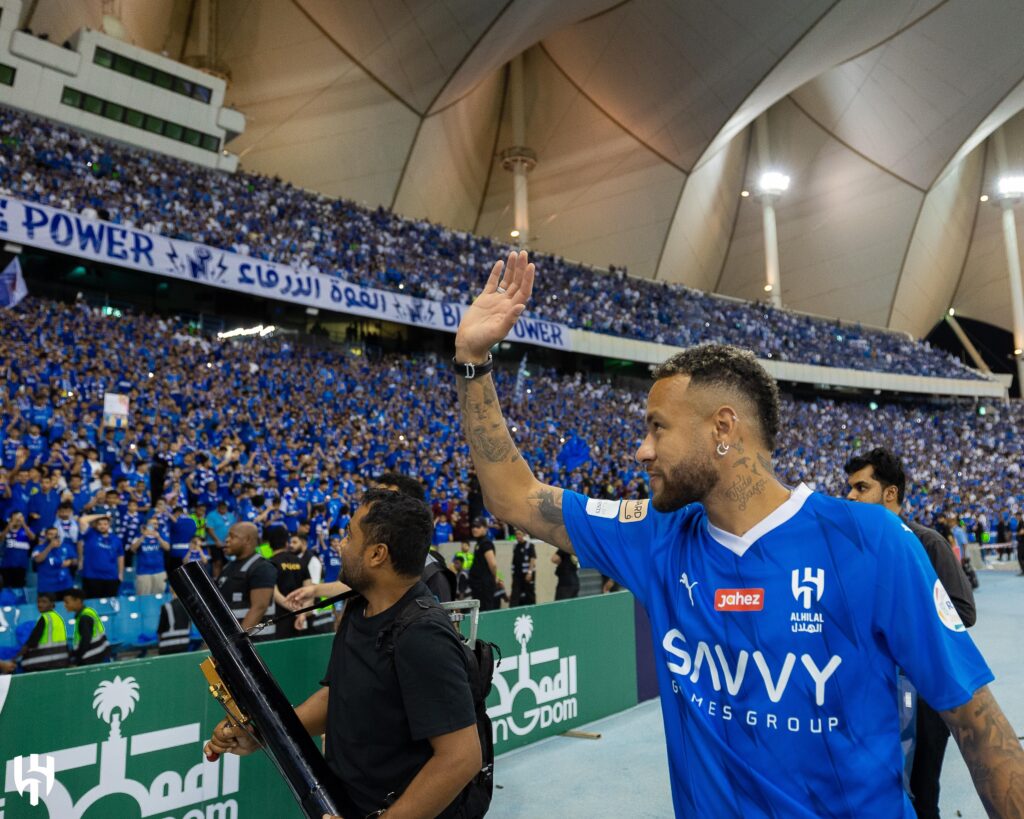 نيمار مع الهلال السعودي