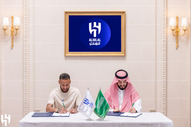 نيمار مع الهلال السعودي