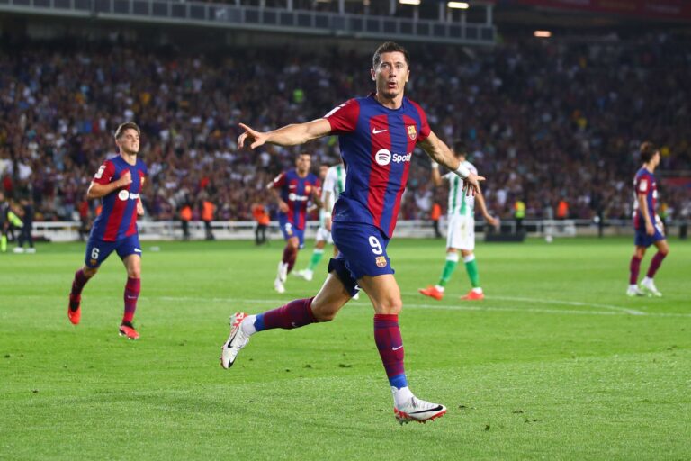 ليفاندوفسكي لاعب برشلونة