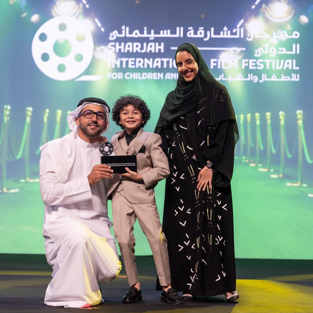 تكريم الممثل الطفل جان رامز في مهرجان الشارقة السينمائي