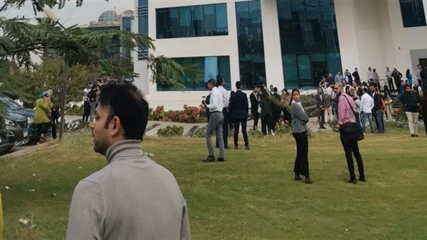 انتشار رائحة غريبة في القرية الذكية