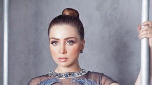 مي عز الدين: فقدان الأم جرح لا يندمل.. وياسمين عبد العزيز منحتني طوق النجاة مي عز الدين