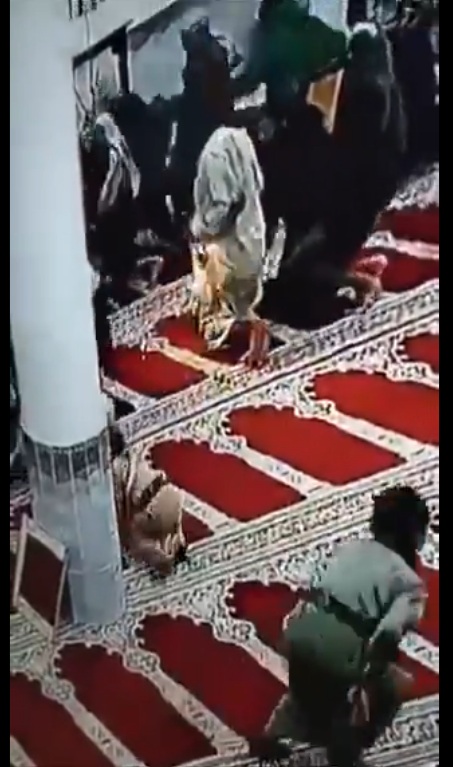 حريق في أحد مساجد اليمن