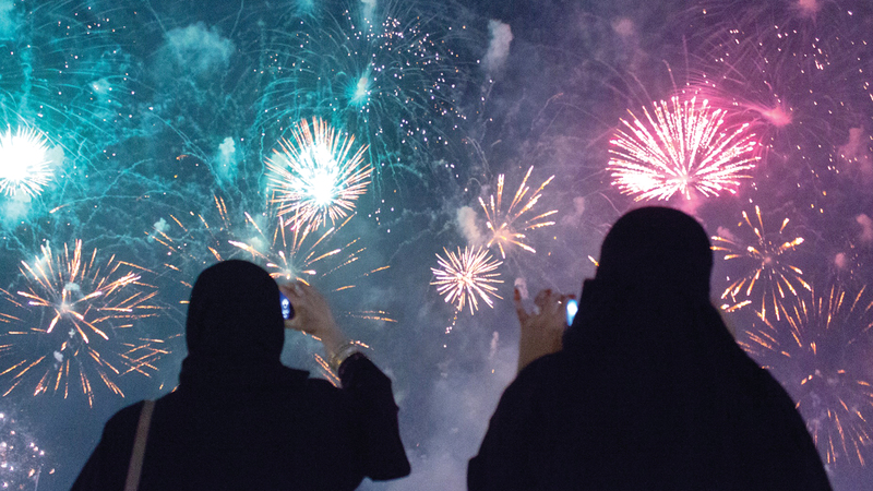 عروض الألعاب النارية في أبوظبي