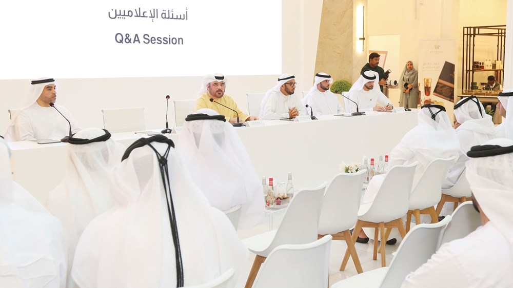 حكومة الإمارات تطلق باقة العمل