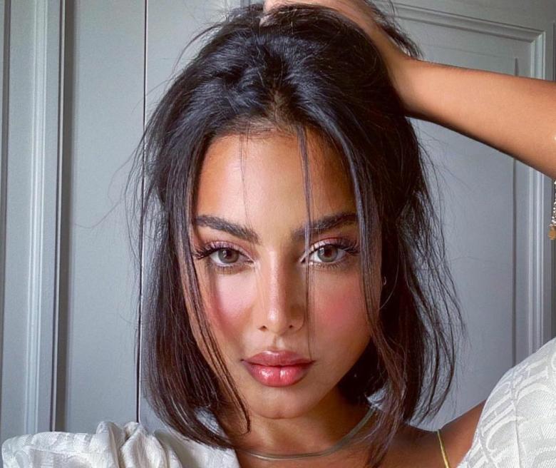 فاطمة المؤمن