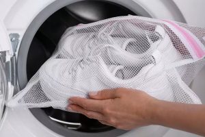 how to wash shoes in washing machine 03
