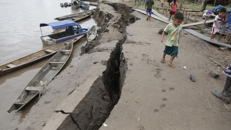 زلزال البيرو