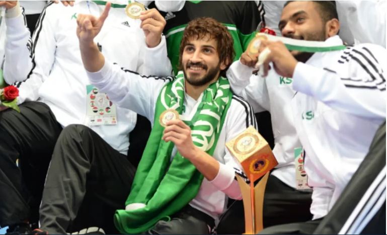 اعتزال عماد المالكي لاعب الكاراتيه السعودي