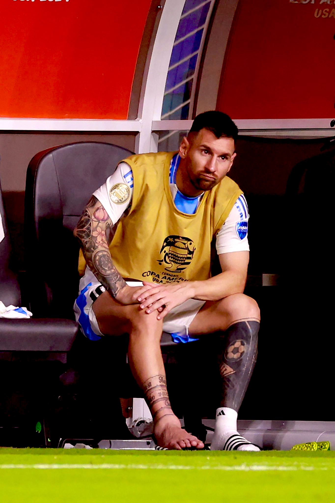 ليونيل ميسي يشعل الهند بجولته الاستثنائية: ملاعب، نجوم، ولحظات لا تُنسى ليونيل ميسي