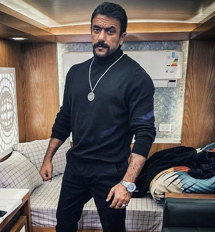 أحمد العوضي يطلق مسابقة مبتكرة استعدادًا لـ "علي كلاي" أحمد العوضي