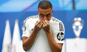 الرقم 10 يشعل نار التحدي بين مبابي ويامال في صراع كلاسيكو جديد.. ما القصة؟ مبابي