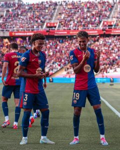 برشلونة بين جدول متوازن في الليجا وقميص جديد يحمل رقم "10" لنجمه الصاعد لامين يامال برشلونة في الدوري الإسباني