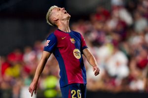 داني أولمو لاعب برشلونة