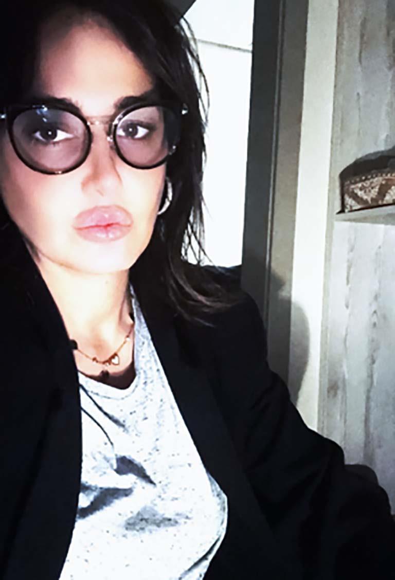 والد حلا شيحة يحسم الجدل حول اعتزالها ويكشف أسرار حياتها والد حلا شيحة