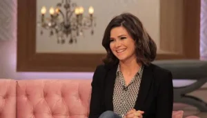 يسرا اللوزي