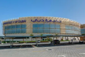 جامعة دبي تهنئ الناجحين وتقدم 15 نوعا من المنح للطلبة المواطنين والمقيمين FbzIK7 WQAAYjI1
