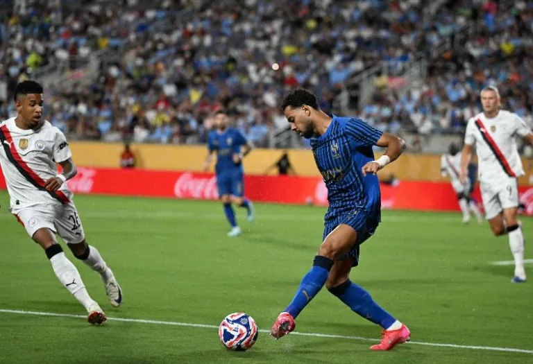 الهلال