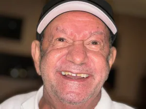 شاهد اخر صورة لـ لطفي لبيب قبل وفاته بأيام لطفي لبيب