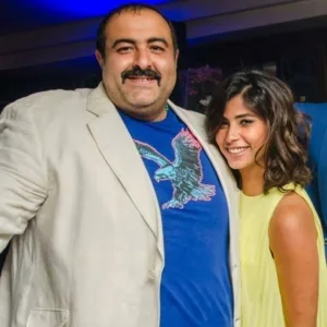 سامح عبدالعزيز يترجل بصمت.. المخرج الذي قدّم الواقع كما هو يرحل عن عالمنا سامح عبدالعزيز