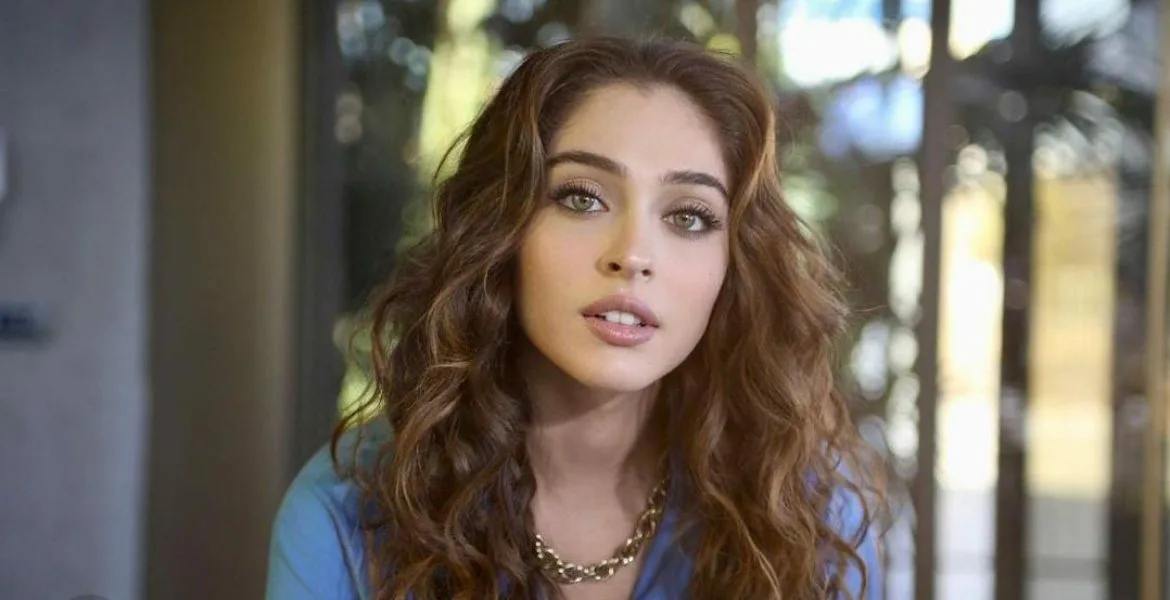 جيمري بايسال تعلن إصابتها بسرطان الثدي وتخضع لجراحة استئصال ناجحة والجمهور يتضامن جيمري بايسال