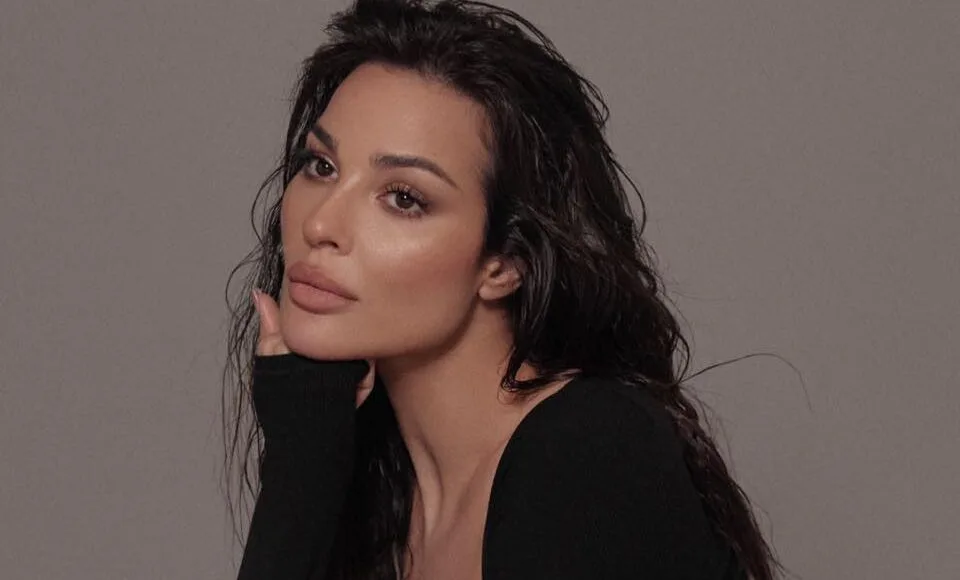 نادين نسيب نجيم تستمتع بعطلتها الصيفية في إيبيزا.. وباقة من التساؤلات حول حياتها العاطفية نادين نسيب