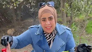 القصة الكاملة للقبص على البلوجر "أم مكة" في مصر بعد مشادة عنيفة داخل استوديو قناة فضائي أم مكة