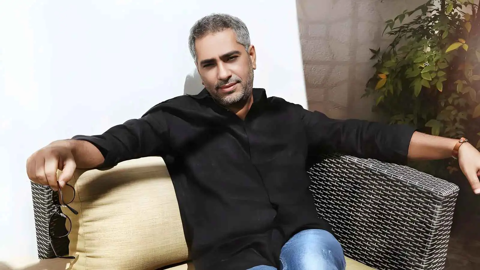 هيفاء حسين تتهم فضل شاكر بالسرقة القلوب وتهدد بمقاضاته هيفاء حسين