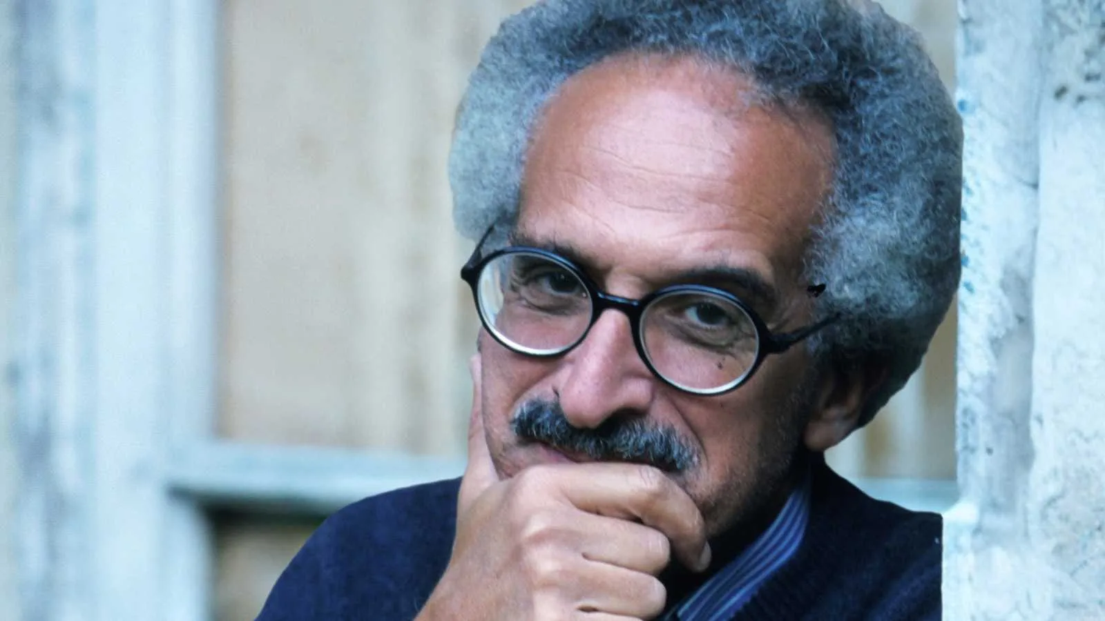 صنع الله إبراهيم يرحل.. من هو روائي الحرية وصوت النقد السياسي في الأدب العربي صنع االله إبراهيم