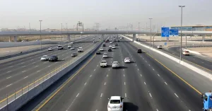 صيانة شاملة لشارع الإمارات في دبي استعداداً للعام الدراسي الجديد دبي