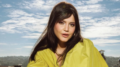 اعتقال كاتبة مسلسل "شراب التوت" يشعل الجدل في تركيا اعتقال