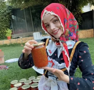سبيستون تدخل عالم الطهي مع الشيف عبير الصغير.. ما القصة؟ عبير الصغير