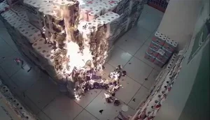 طفل يشعل حريقاً داخل متجر في بورصة التركية والنيابة تأمر بإيداعه مؤسسة رعاية طفل