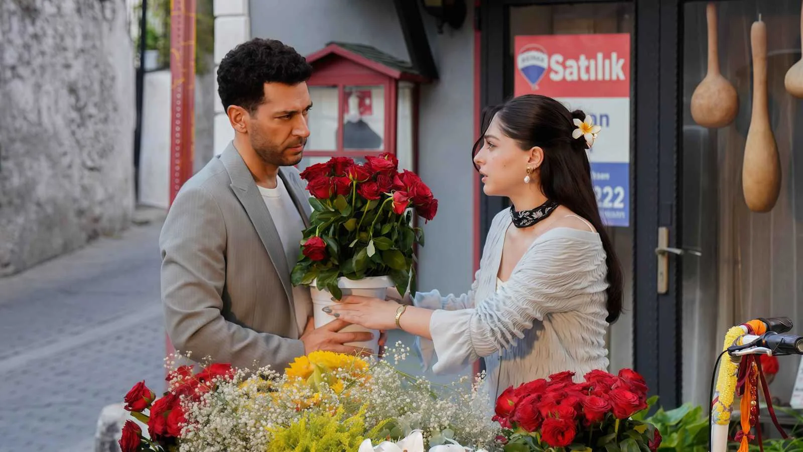 مسلسل ورود وخطايا
