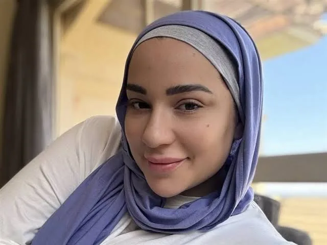 أسما شريف منير تردّ على منتقديها بعد فيديو “القرآن”: علاقتي بربنا شخصية ومش عايزة حد يحكم عليّا أسما شريف منير
