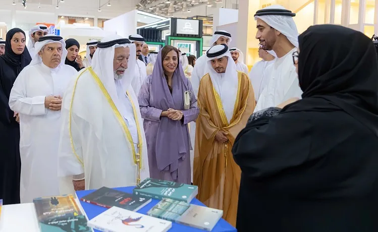 الشيخ سلطان القاسمي.. 4.5 ملايين درهم لتعزيز مكتبات الشارقة بمعارف العالم الشيخ سلطان القاسمي