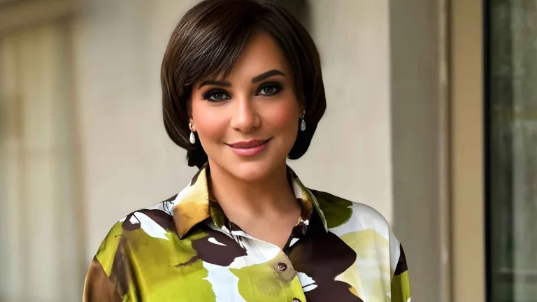 سلاف فواخرجي تُشعل القلوب برسالة عشق لمصر: “قف للتاريخ… أنت في حضرة مصر” 159f8dcb 9856 4737 bd46 4517731be6f7