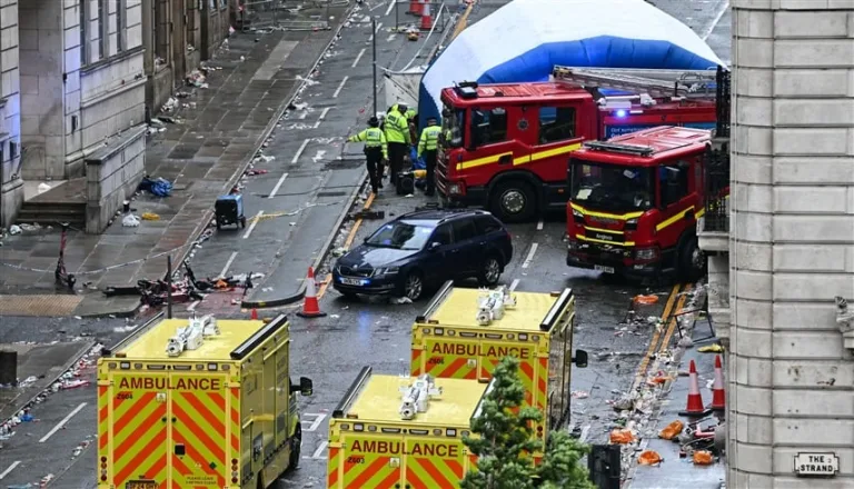 بريطانيا تتابع محاكمة متهم بدهس حشود في احتفالات ليفربول ليفربول