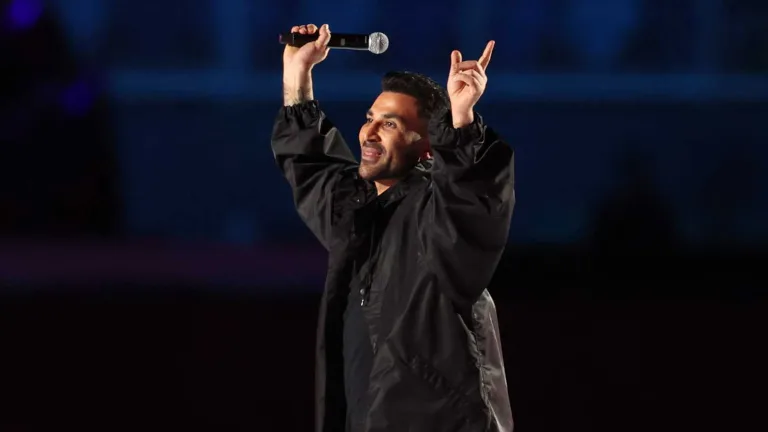 أحمد سعد يوضح حقيقة إصابته بالشلل بعد حادث السير (فيديو) 68957e67 c3ca 4640 b02b e8ac51bbcae5