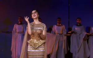 شيرين أحمد طارق.. السوبرانو المصرية التي أبهرت العالم وتصدرت التريند من قلب المتحف المصري الكبير شيرين أحمد طارق.