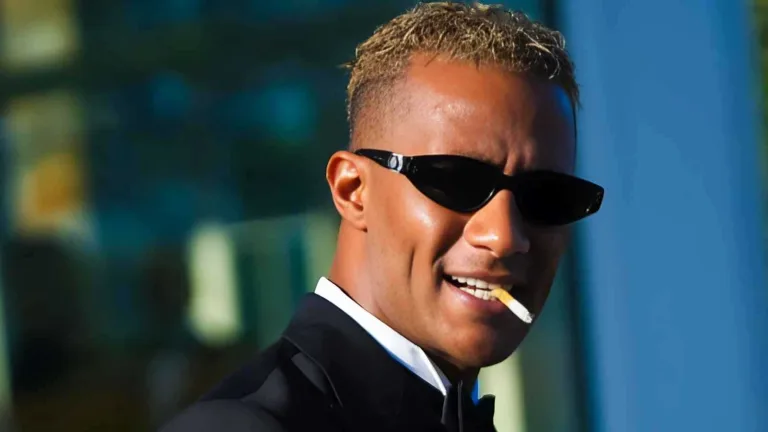 محمد رمضان يواجه القضاء من جديد: استئناف على حكم حبسه في قضية أغنية “رقم واحد يا أنصاص” 88b4840a 0ef4 4637 8eae ebd814fccaa0