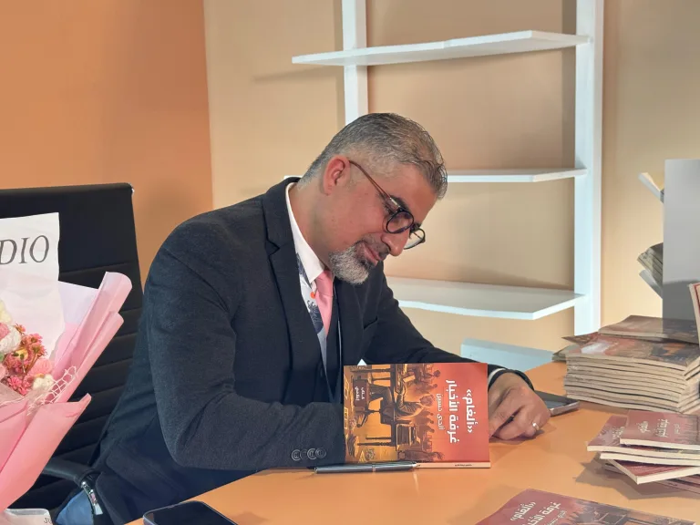 “ألغام غرفة الأخبار”.. كتاب إعلامي “مثير” للصحفي آلجي حسين IMG 0091