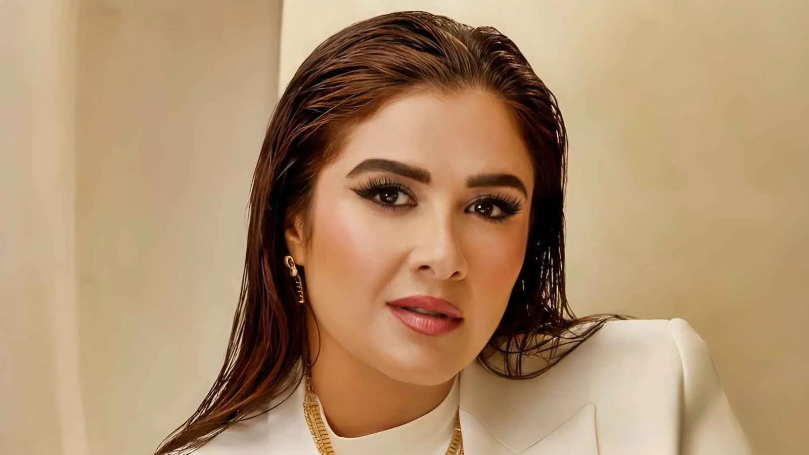 شقيق ياسمين عبد العزيز يكشف مفاجأة عن أغنية جديدة شقيق ياسمين عبد العزيز