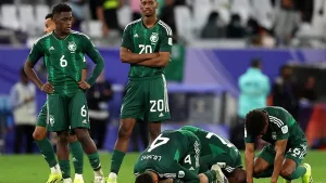 عاصفة نقد في الصحف السعودية بعد وداع «الأخضر» كأس العرب وتعرية الأخطاء الفنية المنتخب السعودي