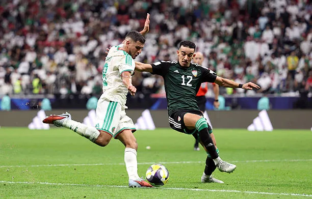 الإمارات إلى نصف نهائي كأس العرب… ليلة تاريخية أمام الجزائر ومقبالي يكسب الرهان (فيديو) gettyimages 2251614830 612x612 1